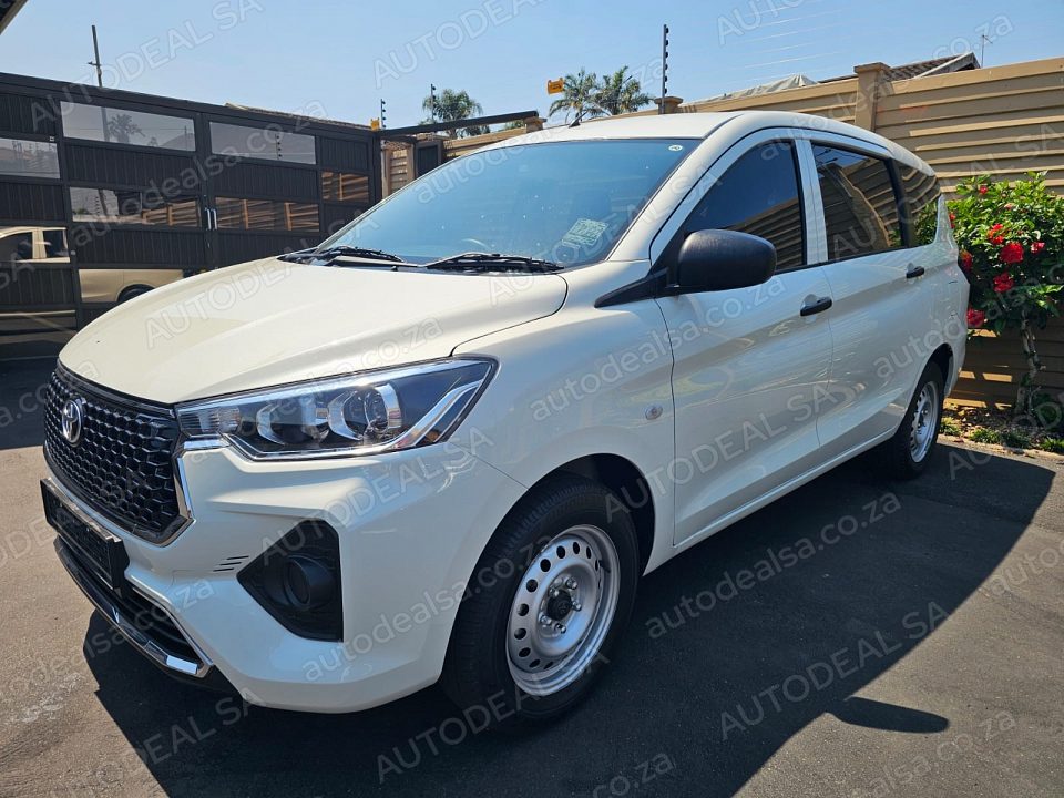 2026 Toyota Rumion photo 3