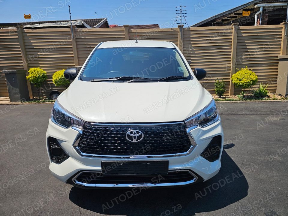 2026 Toyota Rumion photo 2