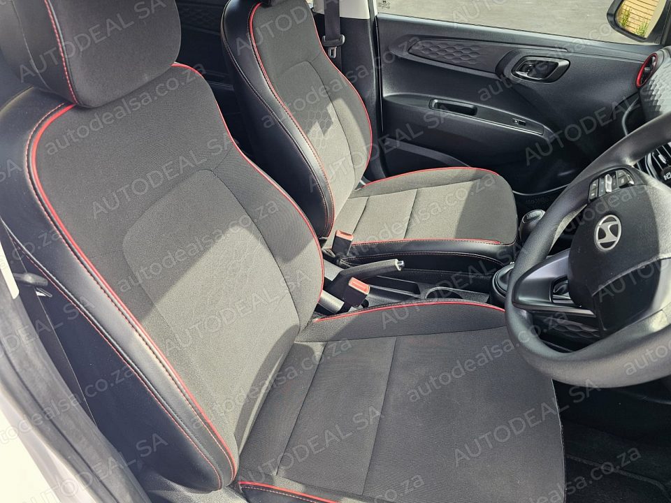 2025 Hyundai i 10 photo 8