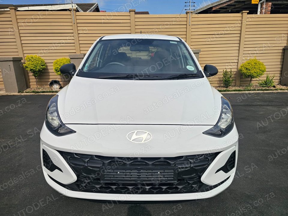 2025 Hyundai i 10 photo 2
