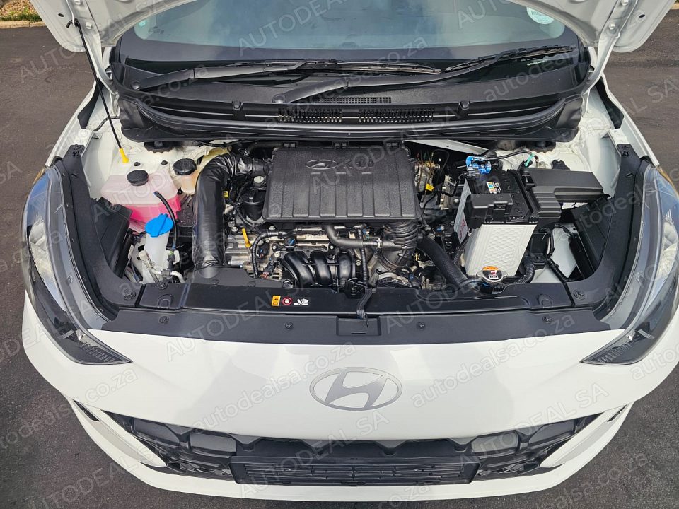 2025 Hyundai i 10 photo 15