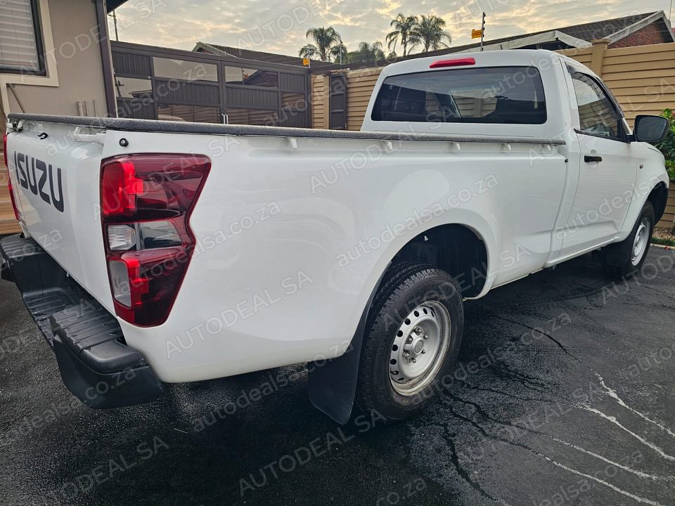 2024 Isuzu D-Max photo 7