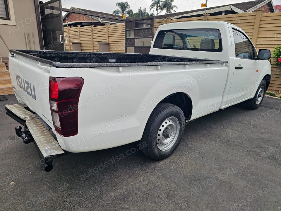 2014 Isuzu KB 250D photo 7