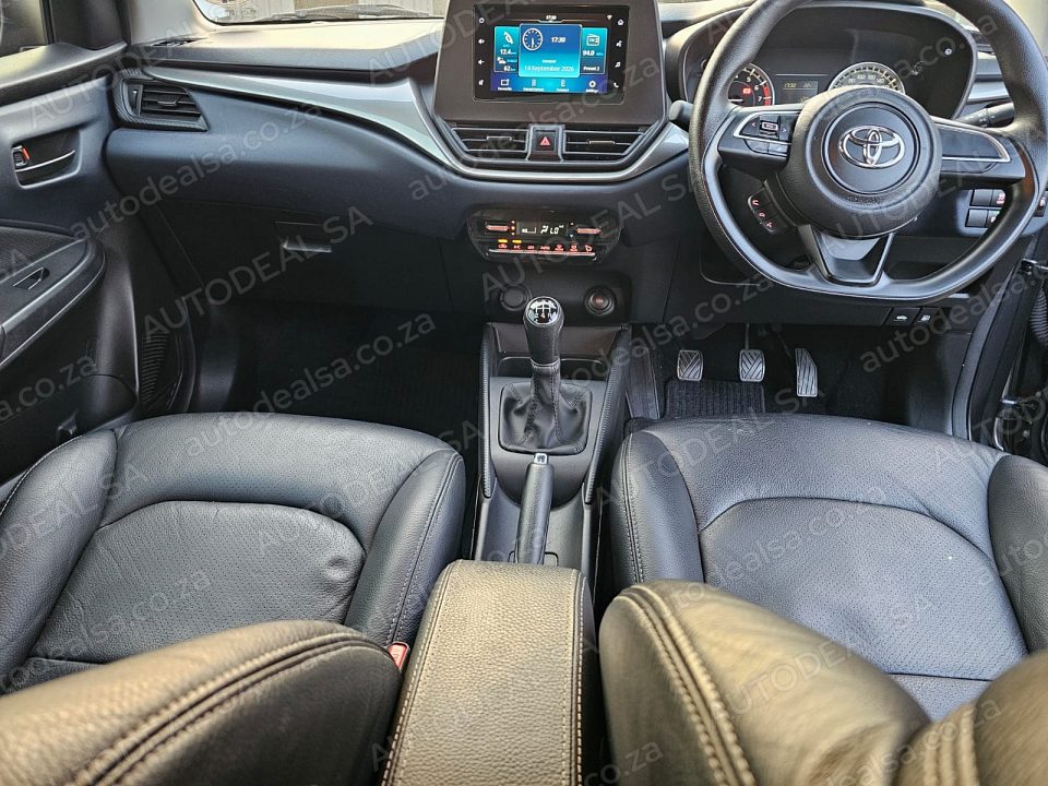 2024 Toyota Starlet 1.5 Xi photo 8