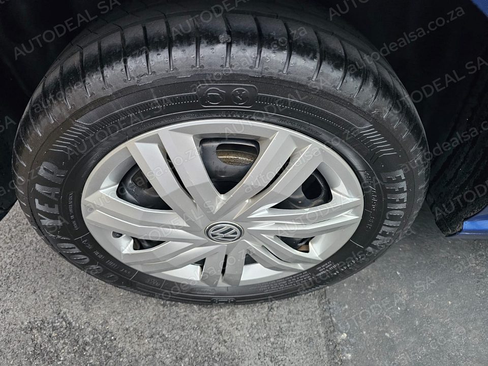 2019 Volkswagen Polo Vivo 1.4 photo 18
