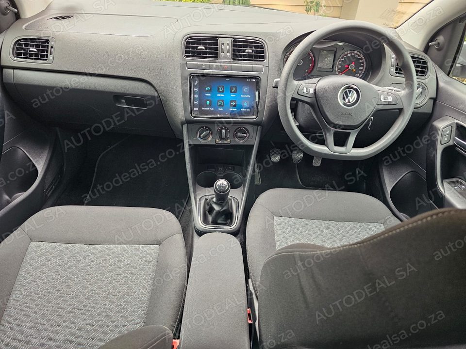 2025 Volkswagen Polo Vivo 1.4 Life photo 8