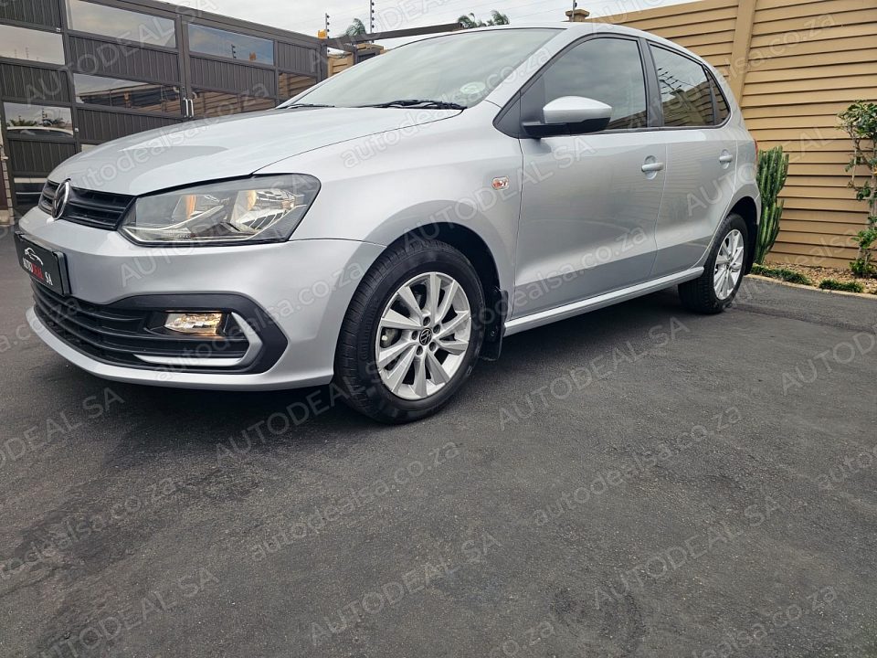 2025 Volkswagen Polo Vivo 1.4 Life photo 3