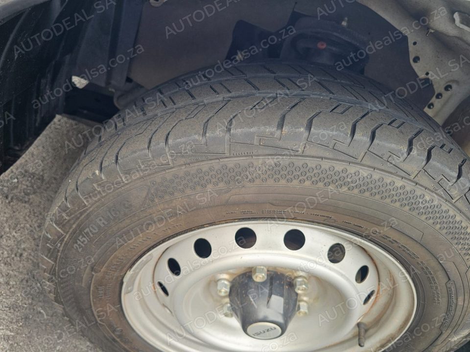 2026 Isuzu D-Max 250C Fleetside photo 11