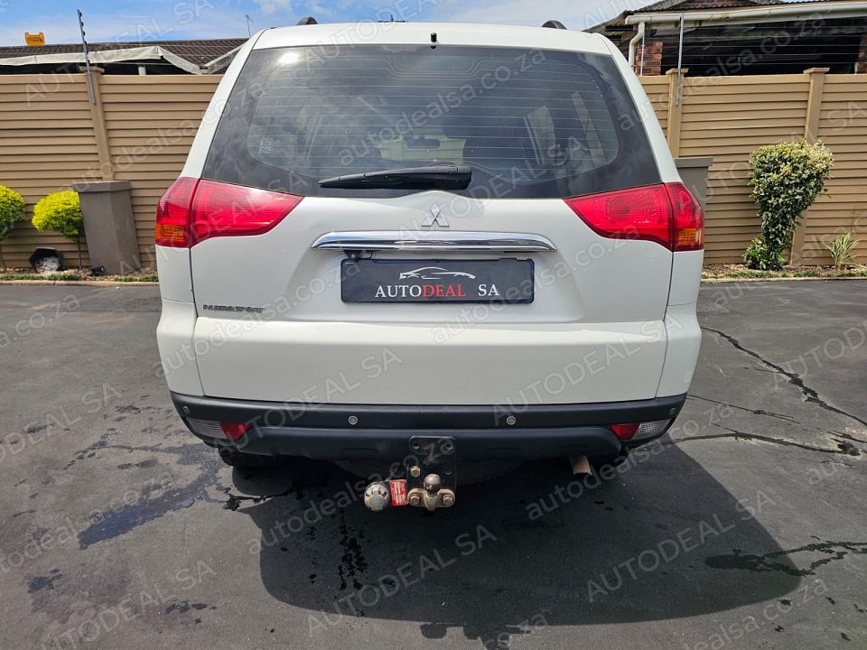 2013 Mitsubishi Pajero 3.2 DI-DC GLS 4X4 MANUAL photo 5