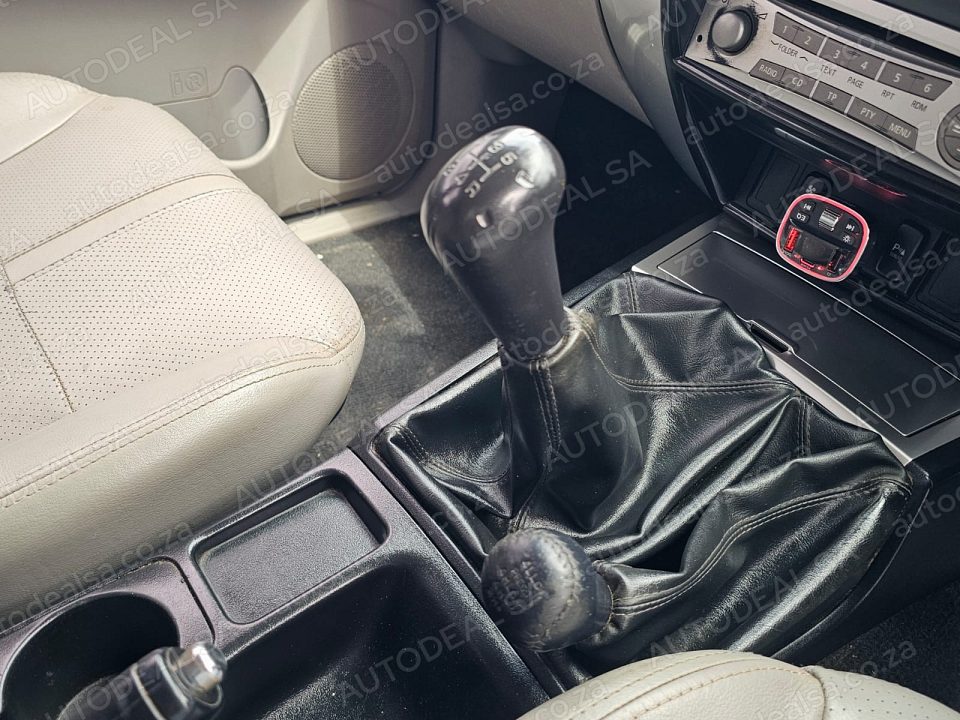 2013 Mitsubishi Pajero 3.2 DI-DC GLS 4X4 MANUAL photo 15