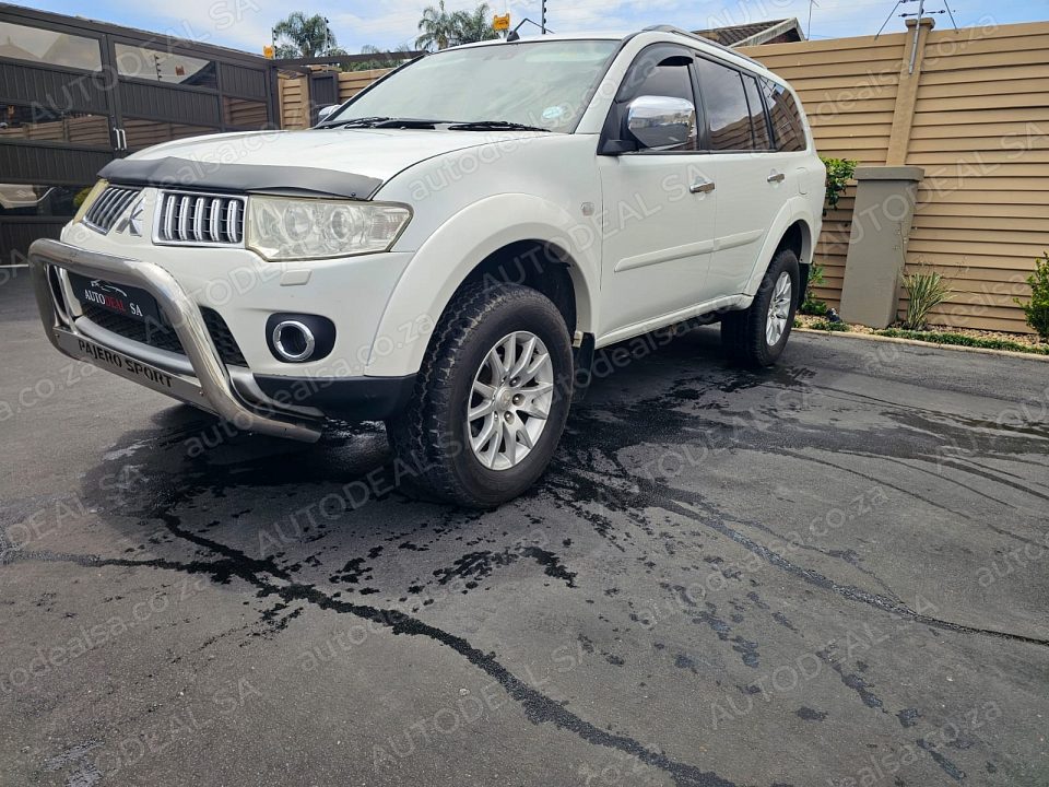 2013 Mitsubishi Pajero 3.2 DI-DC GLS 4X4 MANUAL photo 2