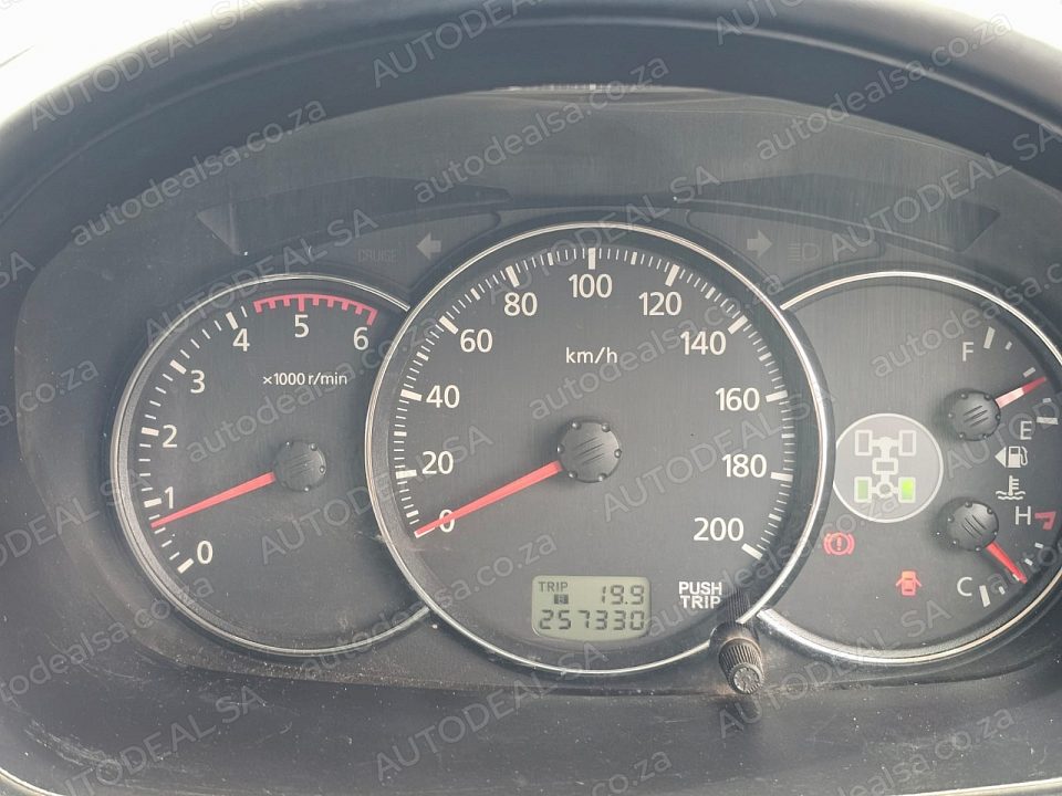 2013 Mitsubishi Pajero 3.2 DI-DC GLS 4X4 MANUAL photo 11