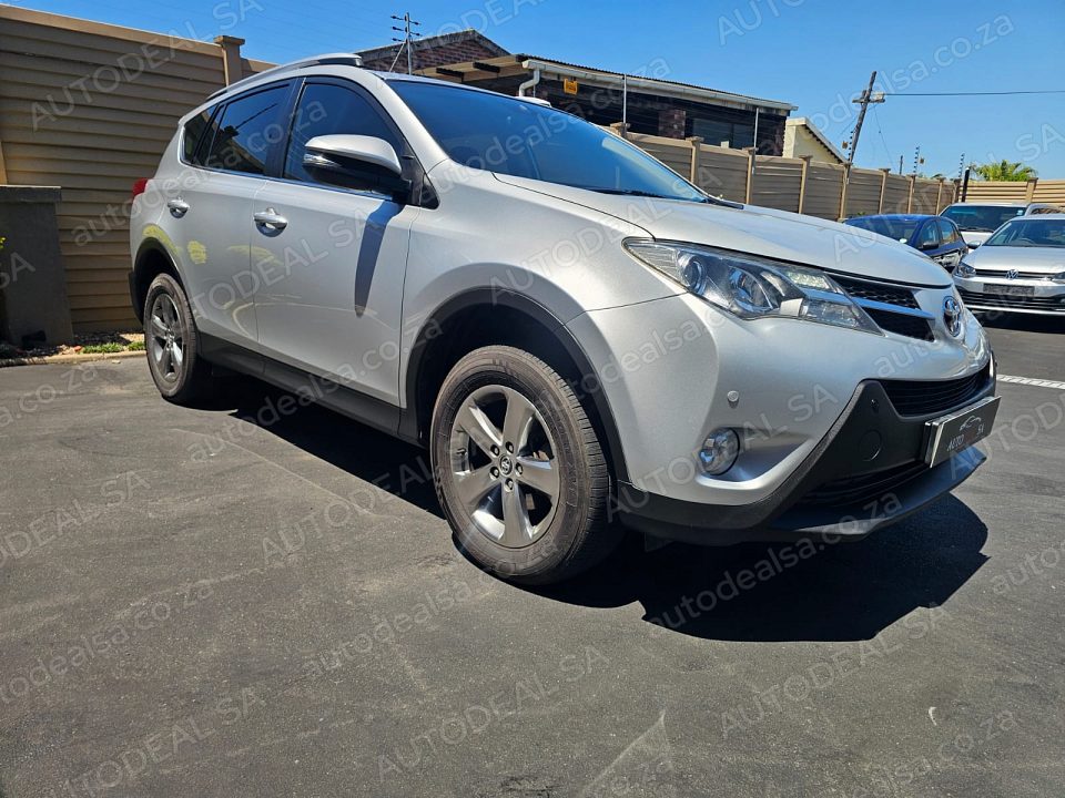 2014 Toyota RAV4 2.2D-D4 GX photo 1