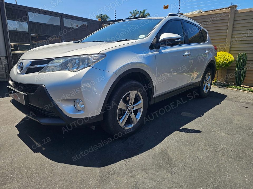 2014 Toyota RAV4 2.2D-D4 GX photo 3