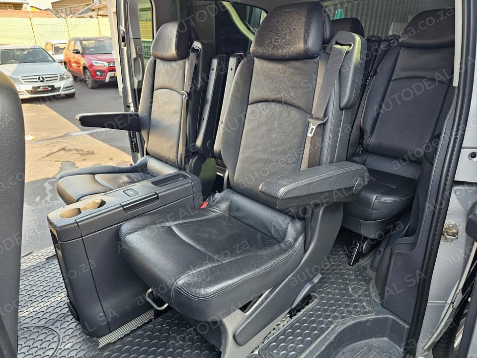 2009 Mercedes-Benz Viano CDI 3.0 Ambiente X-Clusive- 116000 KM photo 16