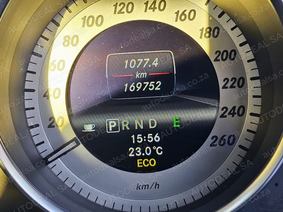 2013 Mercedes-Benz C-Class C180 Auto- 169Km photo 18