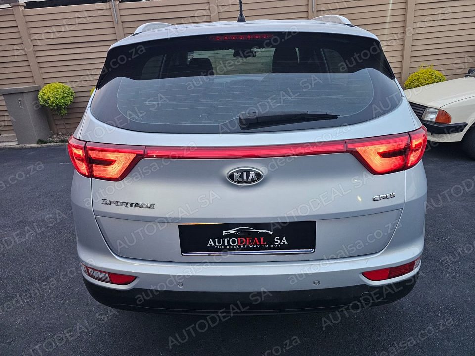 2018 Kia Sportage 1.7 Diesel, ONE Owner- Full franchise history- Clean photo 5