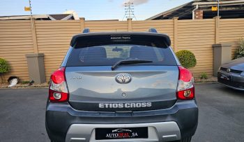 
									2015 Toyota Etios- Brand new tyres- Very Clean- 114000 KM full								