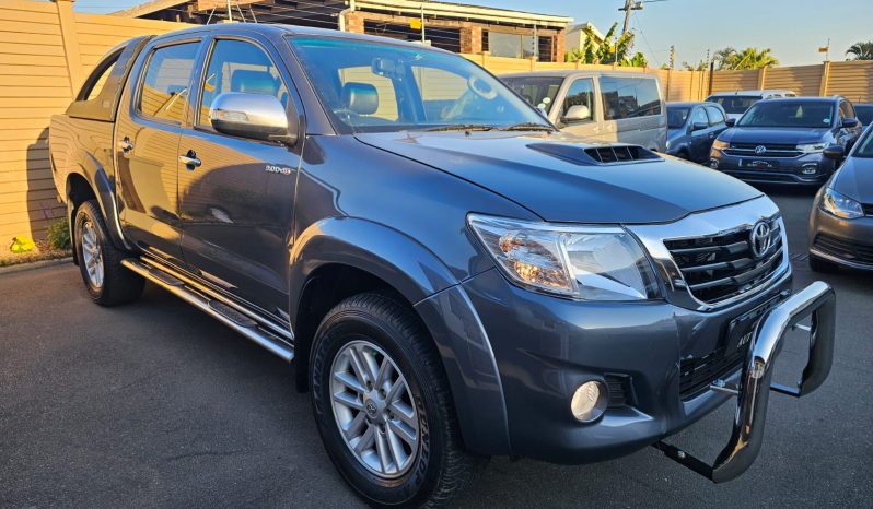 2013 Toyota Hilux 3.0 D4D AUTO- Full History- Rare find- 142000 KM