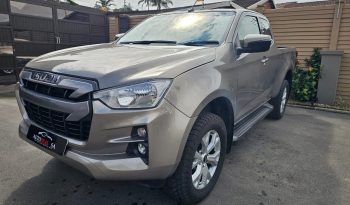 
									2023 Isuzu D-Max 1.9 DDI HR LS Auto Extended Cab- 18000 KM full								