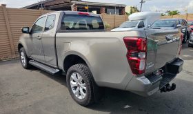 2023 Isuzu D-Max 1.9 DDI HR LS Auto Extended Cab- 18000 KM