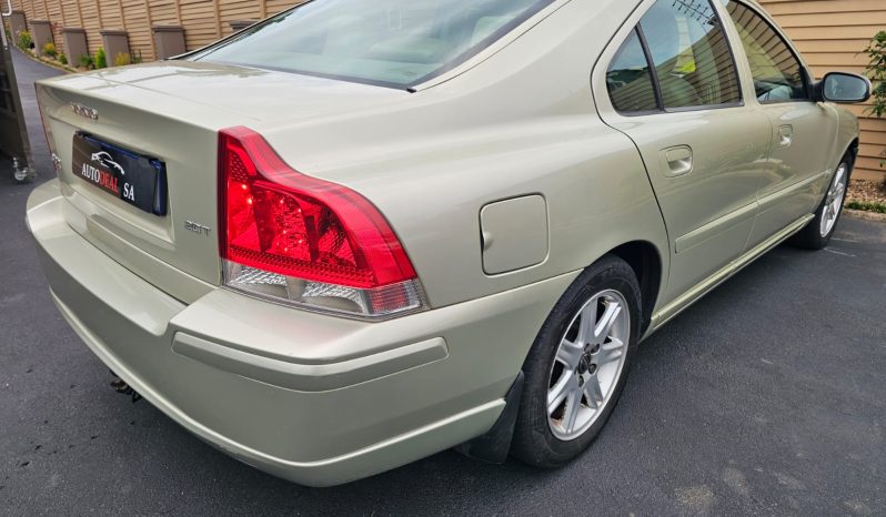 2007 Volvo S60 2.0T- 126200 KM full