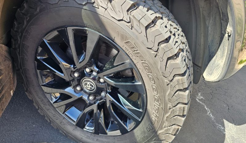 2010 Toyota Fortuner 3.0 D4D, Manual, Diff Lock, 7 Seater- 297000 km full