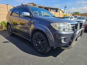2010 Toyota Fortuner 3.0 D4D, Manual, Diff Lock, 7 Seater- 297000 km