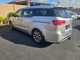 2015 Kia Sedona 2.2 D- SXL- Auto- @ owners- Clean with history- 187000 km