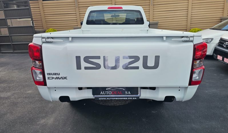 2024 Isuzu D-Max 1.9 DDi- 45000 km- Warranty & Plan full