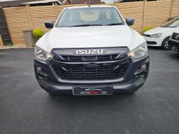 2024 Isuzu D-Max 1.9 DDi- 45000 km- Warranty & Plan full