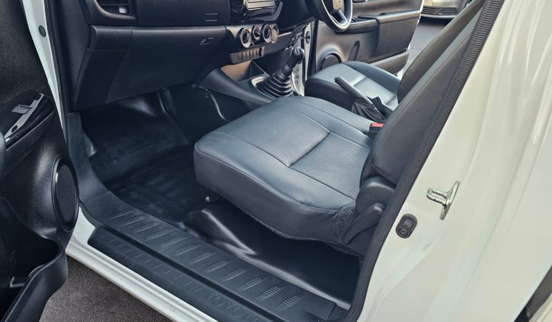 2025 Toyota Hilux 2.0 VVTi- 6000 KM full